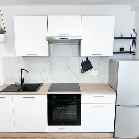 The Pinot'S Apartments Capodistria Esterno foto
