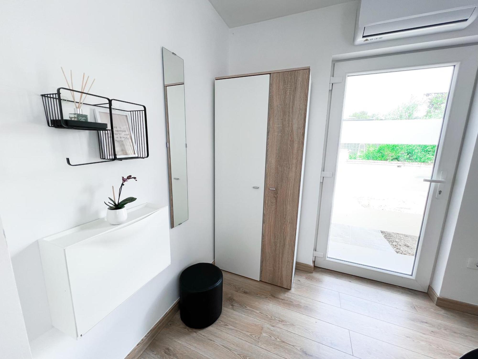 The Pinot'S Apartments Capodistria Esterno foto