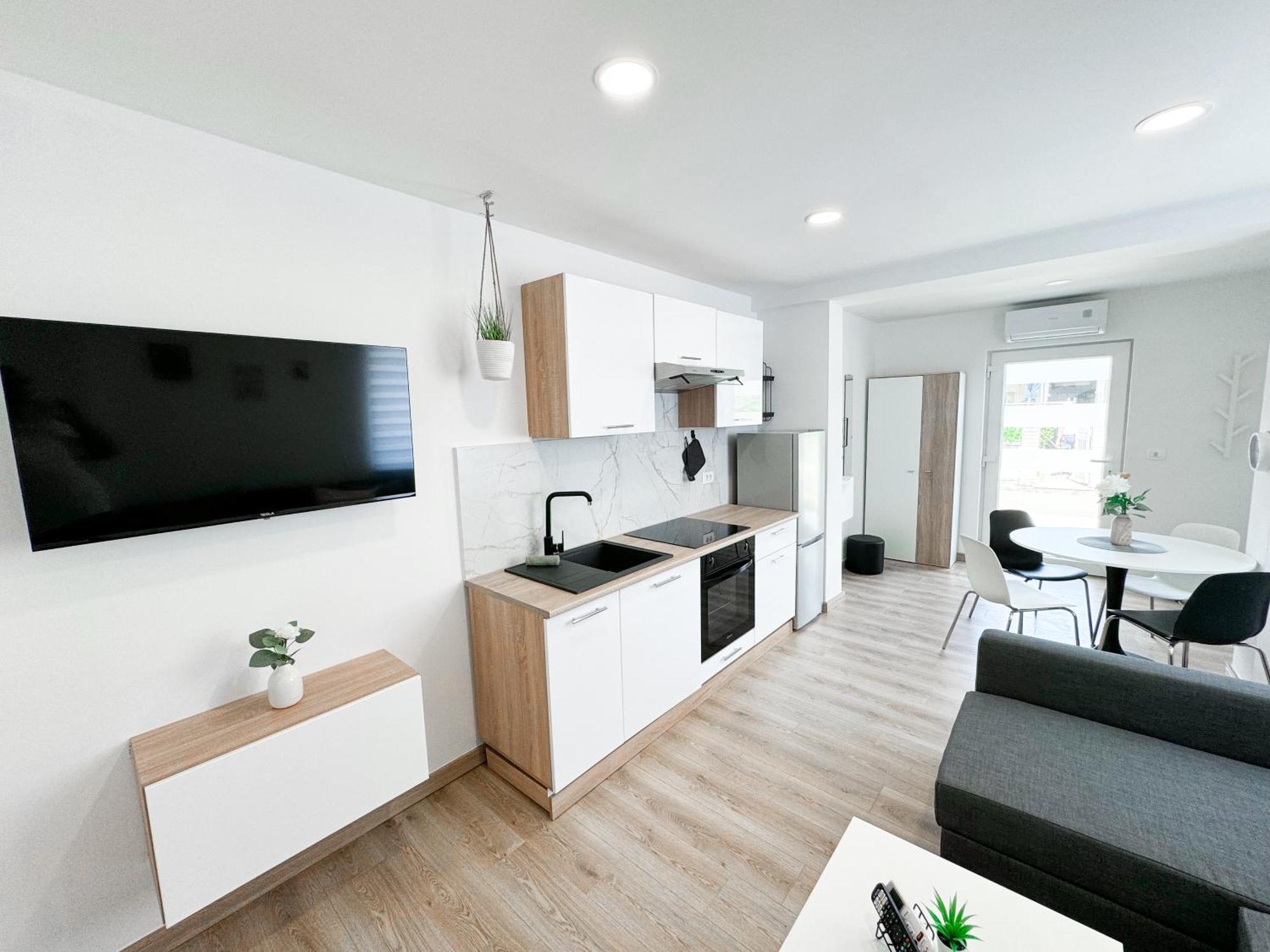 The Pinot'S Apartments Capodistria Esterno foto